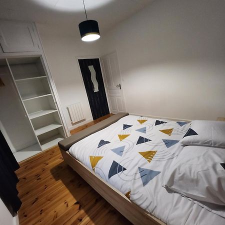 Chaleureux Appartement Refait A Neuf Vic-sur-Cère 외부 사진