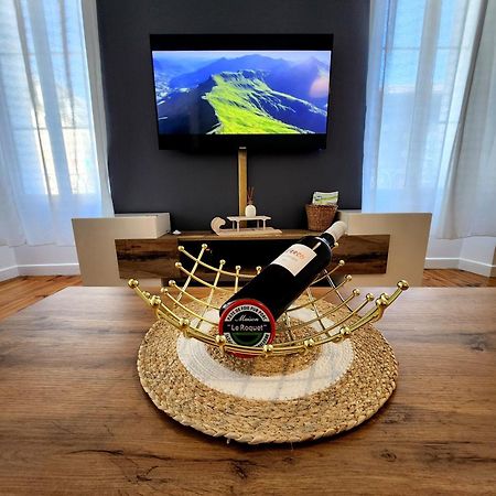 Chaleureux Appartement Refait A Neuf Vic-sur-Cère 외부 사진