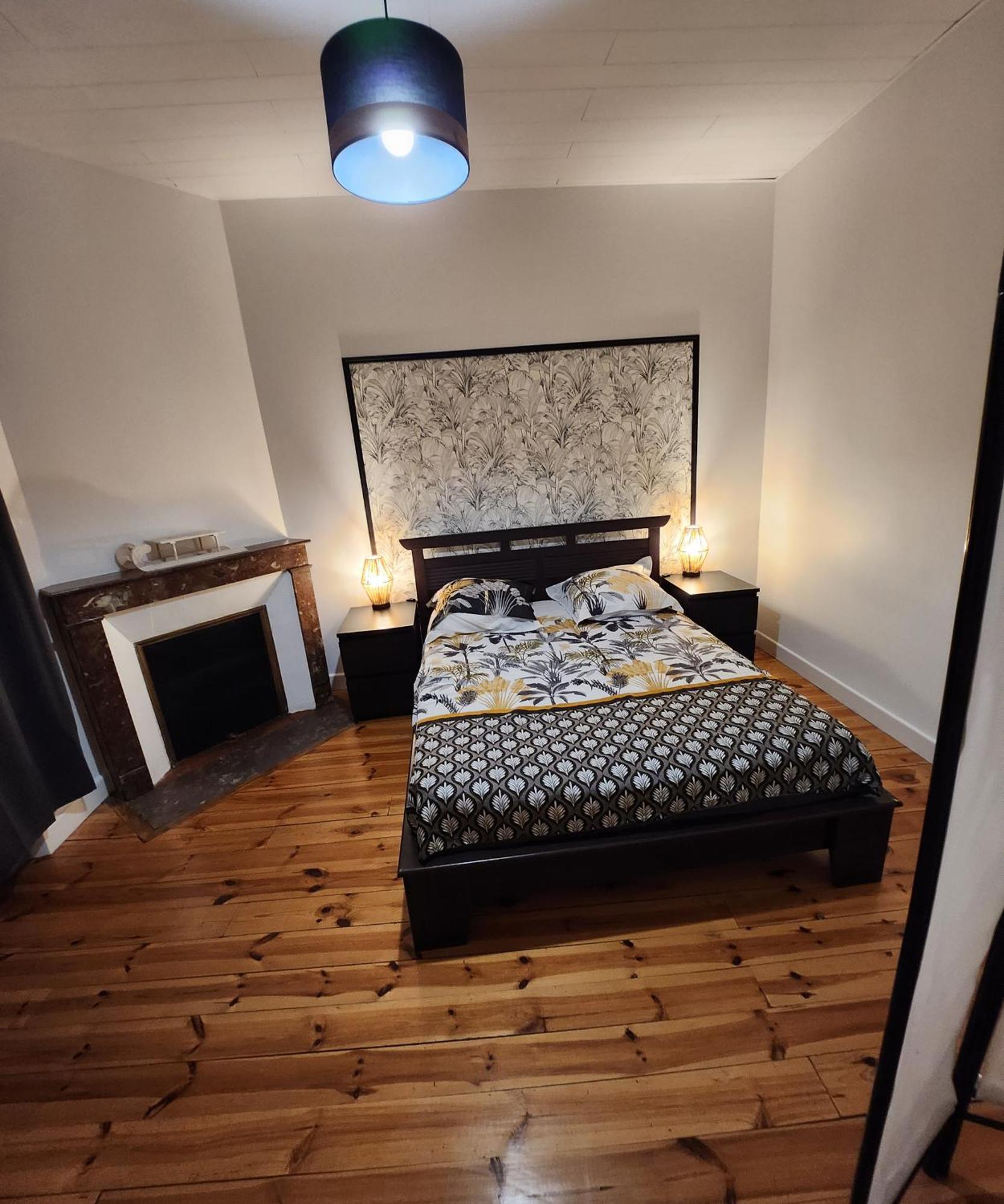 Chaleureux Appartement Refait A Neuf Vic-sur-Cère 외부 사진