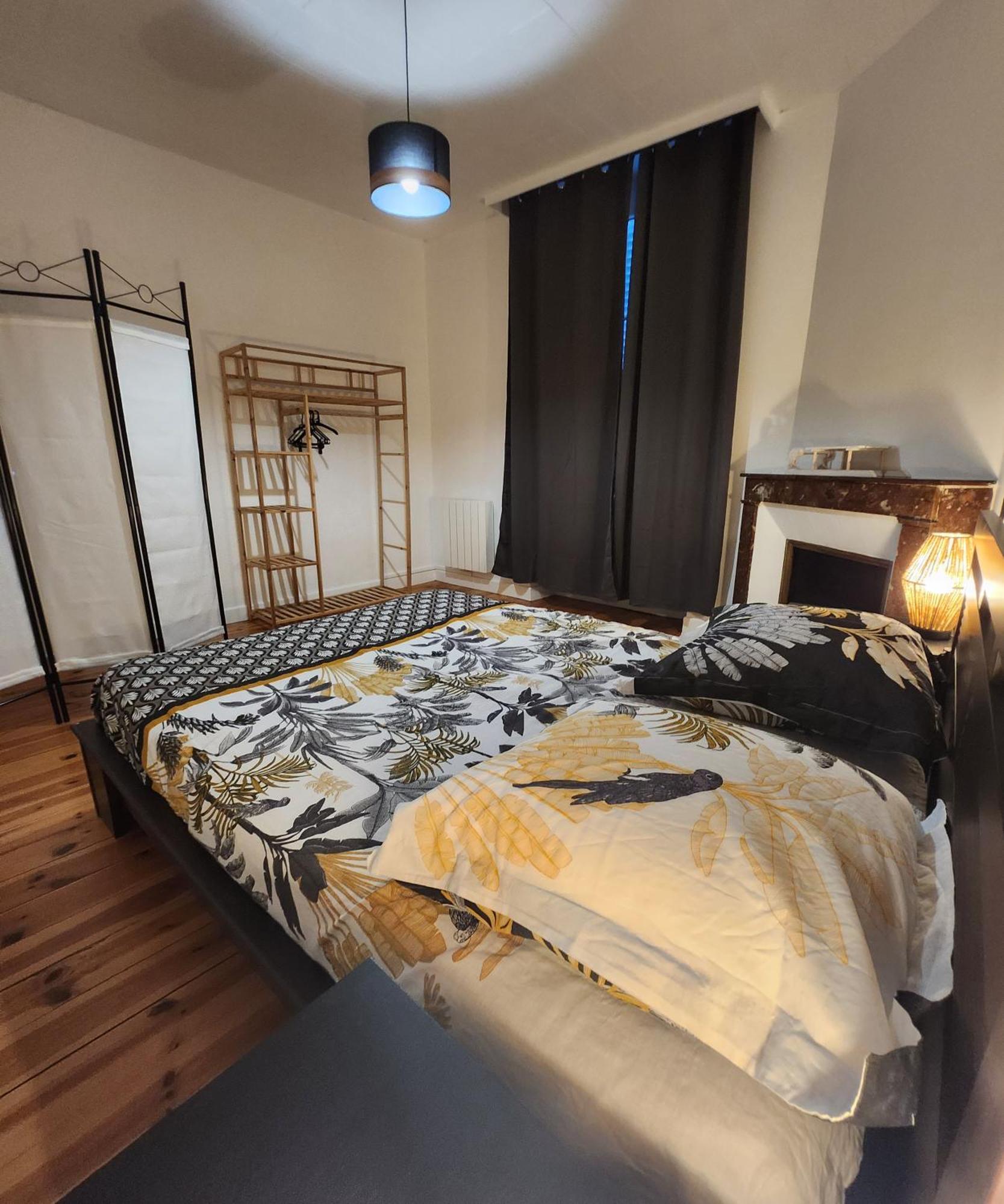 Chaleureux Appartement Refait A Neuf Vic-sur-Cère 외부 사진